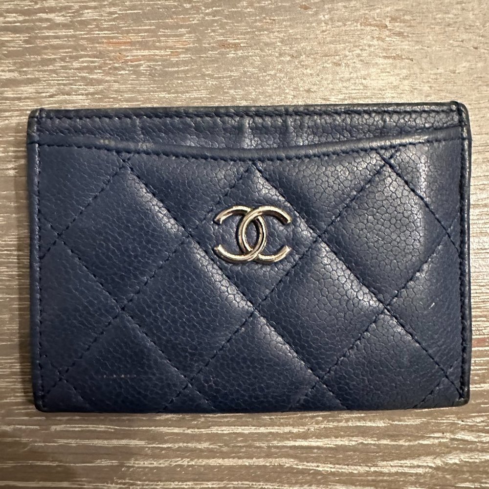 CHANEL Midnight Navy Blue Caviar Flat Card Holder Silver Hardware - USED